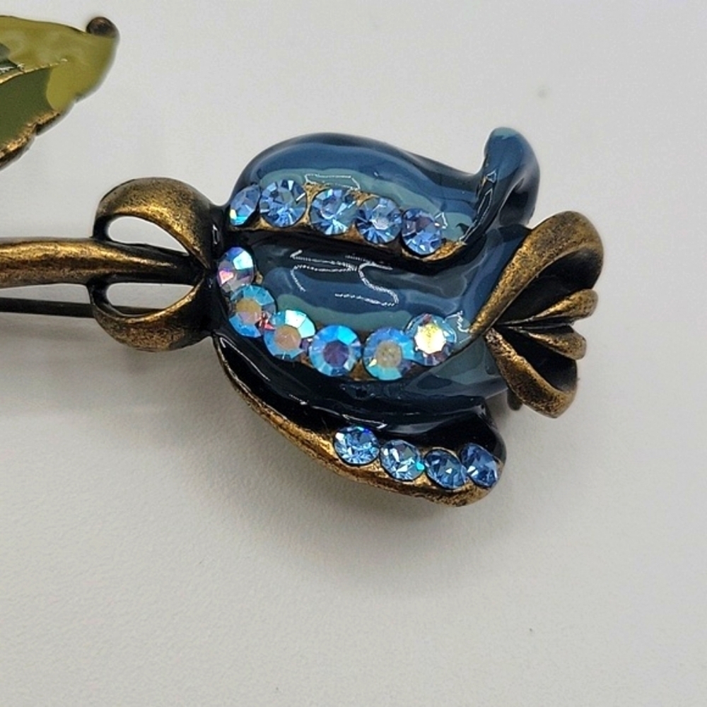 Vintage Brooch Long Stemmed Rose Blue Enamel Aurora Borealis - Picture 2 of 6